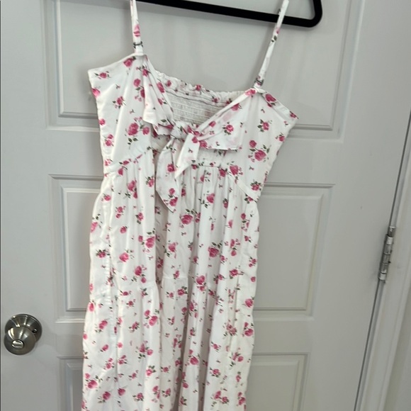 Hollister Floral White and Pink Maxi Dress Medium - Picture 5 of 5